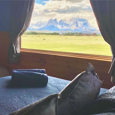 Bed and Breakfast Vista Al Paine - Refugio De Aventura Торрес-дель-Пайне Экстерьер фото