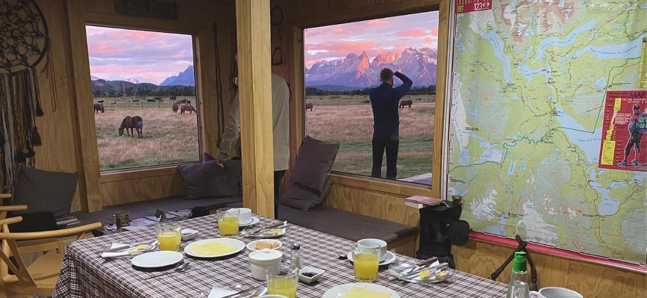 Bed and Breakfast Vista Al Paine - Refugio De Aventura Торрес-дель-Пайне Экстерьер фото