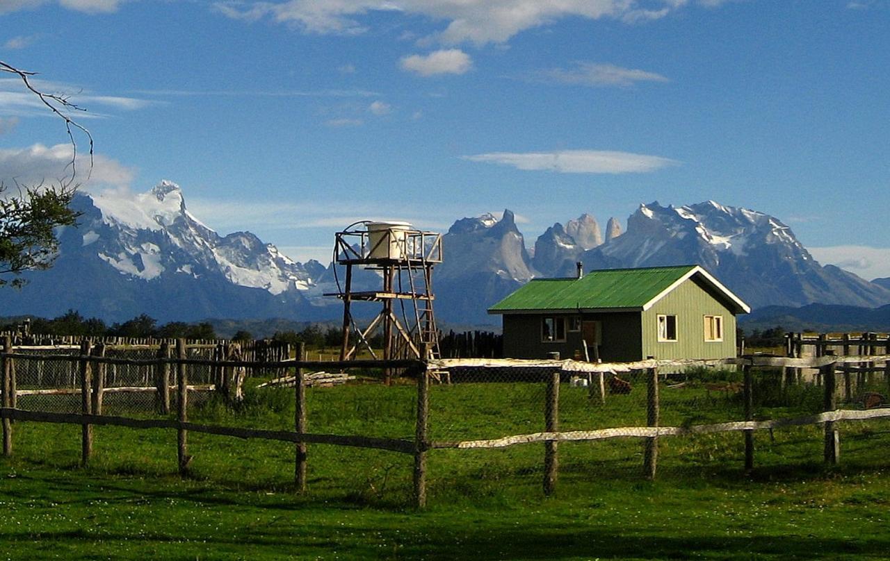 Bed and Breakfast Vista Al Paine - Refugio De Aventura Торрес-дель-Пайне Экстерьер фото