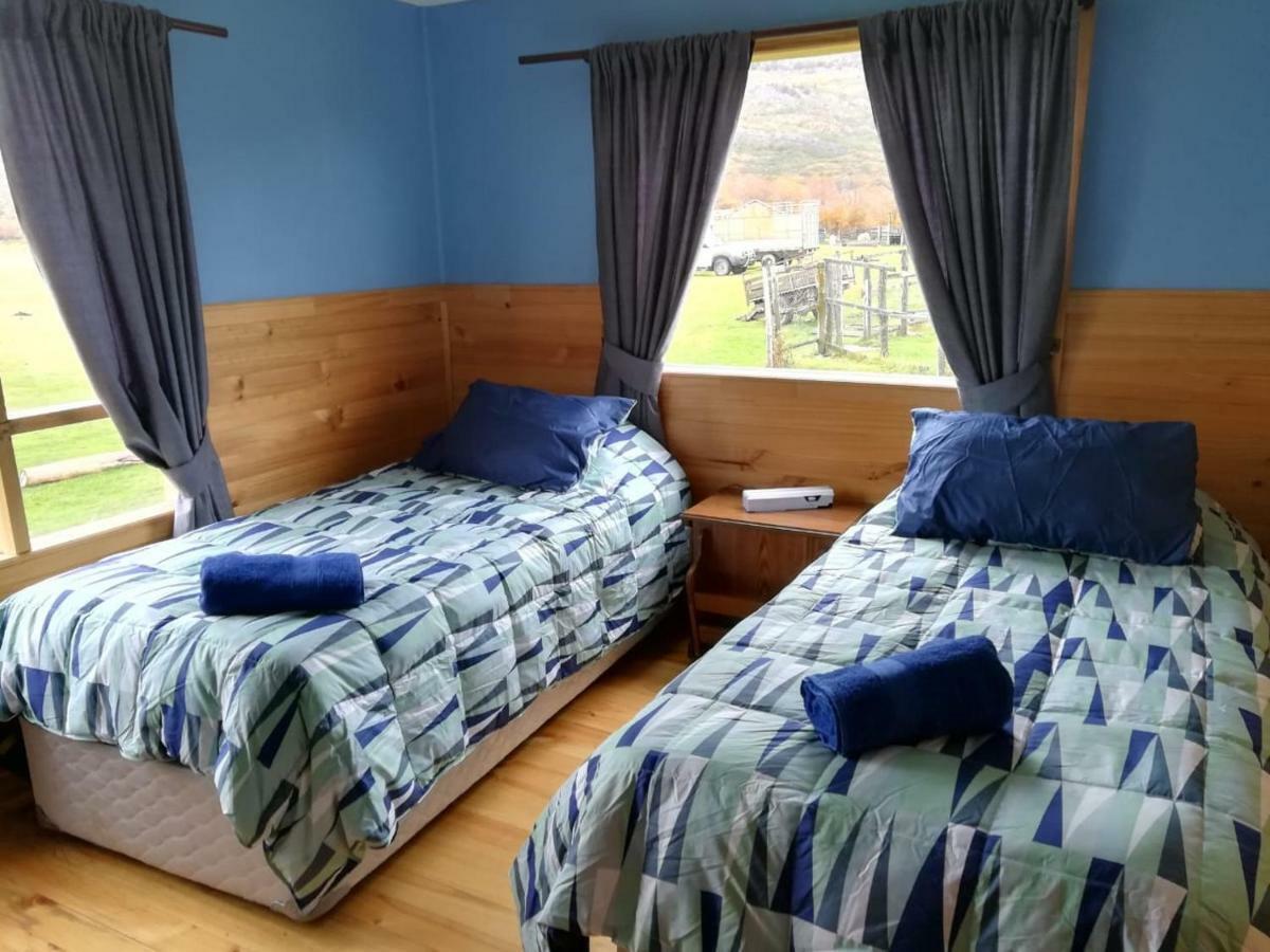 Bed and Breakfast Vista Al Paine - Refugio De Aventura Торрес-дель-Пайне Экстерьер фото
