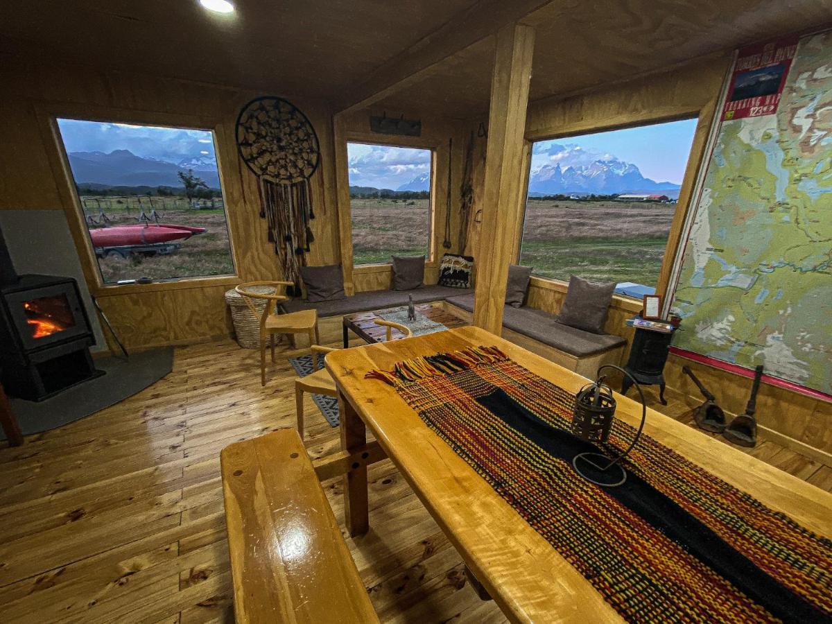 Bed and Breakfast Vista Al Paine - Refugio De Aventura Торрес-дель-Пайне Экстерьер фото